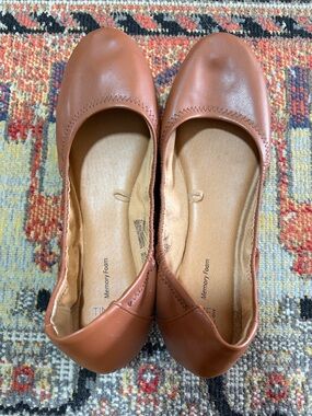 Time and Tru Brown Round-Toe Ballet Flats